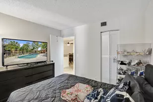 8266 NW 24th St, Coral Springs, FL 33065 - Photo 22