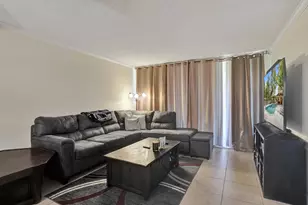 8266 NW 24th St, Coral Springs, FL 33065 - Photo 8