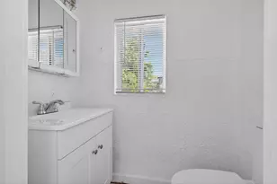 933 30th Ct, West Palm Beach, FL 33407 - Photo 12