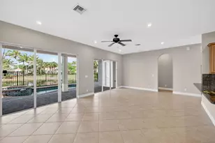 12054 Aviles Cir, Palm Beach Gardens, FL 33418 - Photo 6