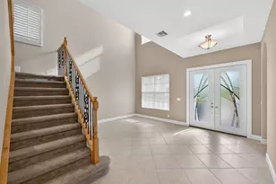 12054 Aviles Cir, Palm Beach Gardens, FL 33418 - Photo 2
