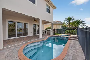 12054 Aviles Cir, Palm Beach Gardens, FL 33418 - Photo 38