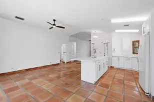 3970 Classic Ct, West Palm Beach, FL 33417 - Photo 10