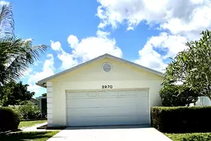 3970 Classic Ct, West Palm Beach, FL 33417 - Photo 2