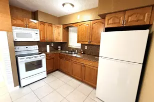 551 SE 15th St, Pompano Beach, FL 33062 - Photo 2