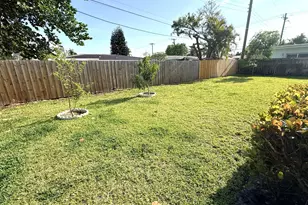 551 SE 15th St, Pompano Beach, FL 33062 - Photo 12