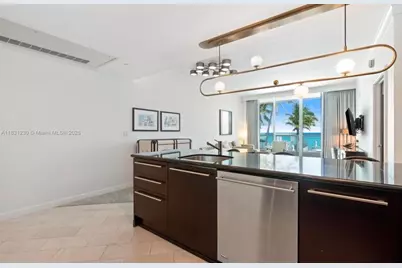 4391 Collins Avenue #Unit 623, Miami Beach, FL 33140 - Photo 10