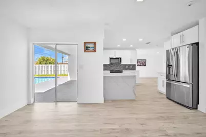 9490 NW 20th Place, Sunrise, FL 33322 - Photo 20