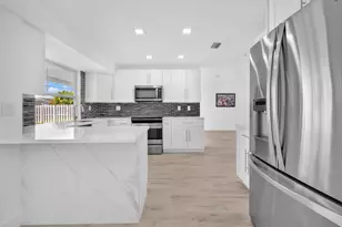 9490 NW 20th Pl, Sunrise, FL 33322 - Photo 16