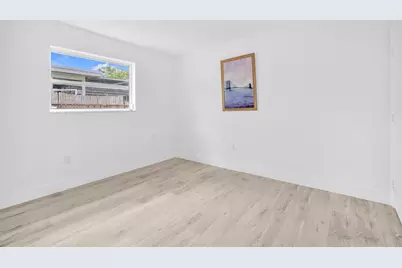 9490 NW 20th Place, Sunrise, FL 33322 - Photo 32