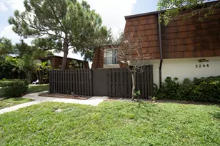 2244 White Pine Cir, Greenacres, FL 33415 - Photo 2
