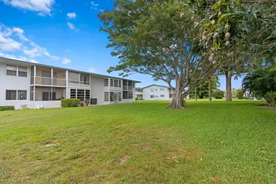 279 Coventry L, West Palm Beach, FL 33417 - Photo 12