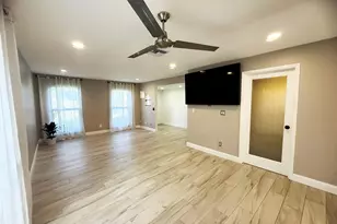 321 Sandtree Dr, Palm Beach Gardens, FL 33403 - Photo 6