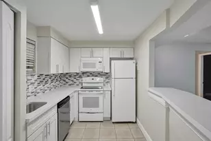 4205 N University Dr, Sunrise, FL 33351 - Photo 4