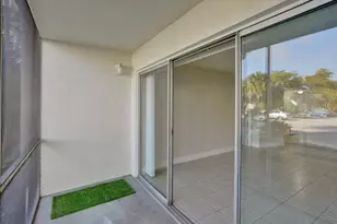 4205 N University Dr, Sunrise, FL 33351 - Photo 40