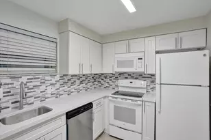 4205 N University Dr, Sunrise, FL 33351 - Photo 6