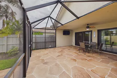 169 Executive Circle, Boynton Beach, FL 33436 - Photo 10
