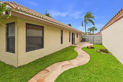 169 Executive Circle, Boynton Beach, FL 33436 - Photo 44