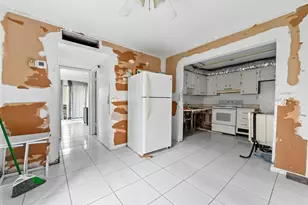 343 Capri, Delray Beach, FL 33484 - Photo 4