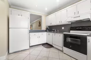 21218 Lago Cir, Boca Raton, FL 33433 - Photo 14
