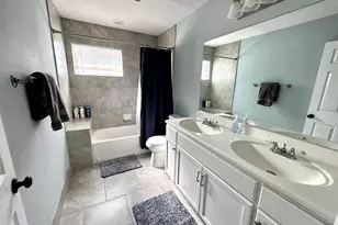 1000 Lake Breeze Dr, Wellington, FL 33414 - Photo 18