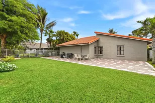 263 NW 48th Ave, Deerfield Beach, FL 33442 - Photo 2