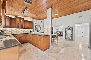 263 NW 48th Ave, Deerfield Beach, FL 33442 - Photo 4