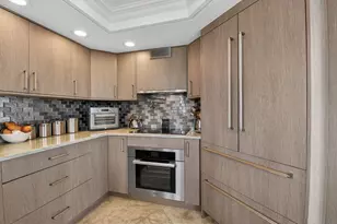 100 SE 5th Ave, Boca Raton, FL 33432 - Photo 10