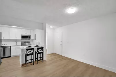 7300 NW 17th Street #305, Plantation, FL 33313 - Photo 4