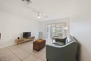2691 Dudley Dr Dr E, West Palm Beach, FL 33415 - Photo 14