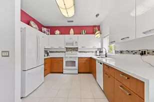 11618 Briarwood Cir, Boynton Beach, FL 33437 - Photo 10