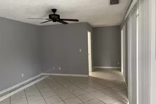 352 Prestwick Cir, Palm Beach Gardens, FL 33418 - Photo 4