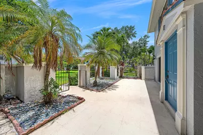 352 Prestwick Circle #1, Palm Beach Gardens, FL 33418 - Photo 30