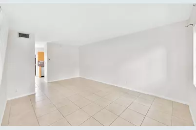 16 NE 20th Court #B8, Wilton Manors, FL 33305 - Photo 4