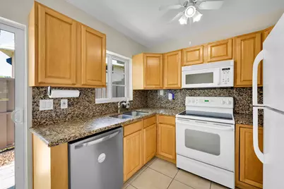 16 NE 20th Court #B8, Wilton Manors, FL 33311 - Photo 8