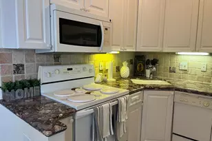 629 SE 19th Ave, Deerfield Beach, FL 33441 - Photo 6