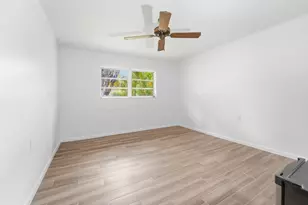 723 N 7th St, Lantana, FL 33462 - Photo 38