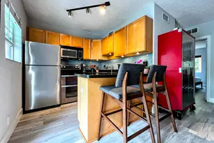 2660 NE 8th Ave, Wilton Manors, FL 33334 - Photo 4