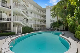 401 Peruvian Ave, Palm Beach, FL 33480 - Photo 2