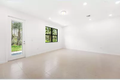 4315 Efendi Drive, Lantana, FL 33462 - Photo 16