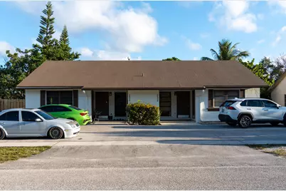 230 SW 1st Street, Boca Raton, FL 33432 - Photo 1