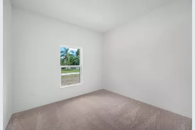 8585 101st Avenue, Vero Beach, FL 32967 - Photo 14