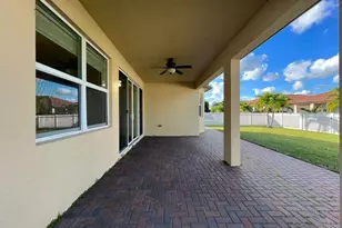 11948 SW Crestwood Cir, Port Saint Lucie, FL 34987 - Photo 6