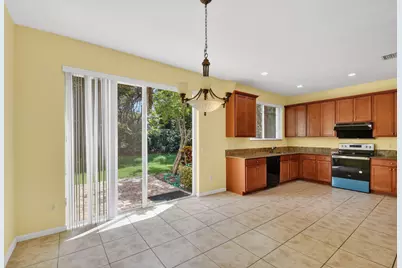 7480 Sarentino Lane, Boynton Beach, FL 33437 - Photo 10