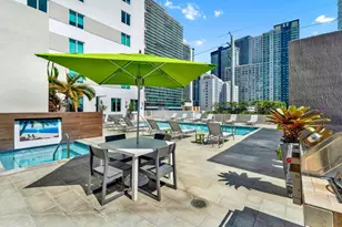 110 SW 12th St, Miami, FL 33130 - Photo 18