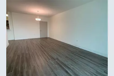110 SW 12 Street #907, Miami, FL 33130 - Photo 2