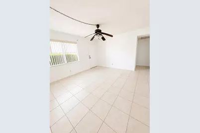 7178 Golf Colony Court #101, Lake Worth, FL 33467 - Photo 10