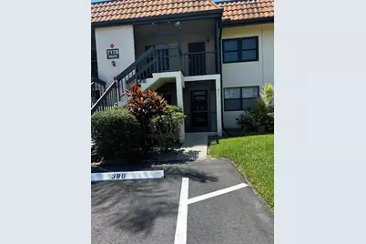 7178 Golf Colony Court #101, Lake Worth, FL 33467 - Photo 2
