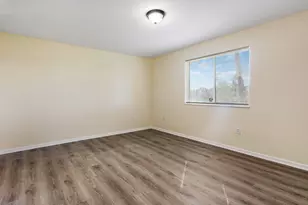 8460 NW 40th St, Coral Springs, FL 33065 - Photo 12