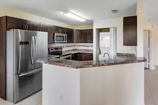 8460 NW 40th St, Coral Springs, FL 33065 - Photo 4